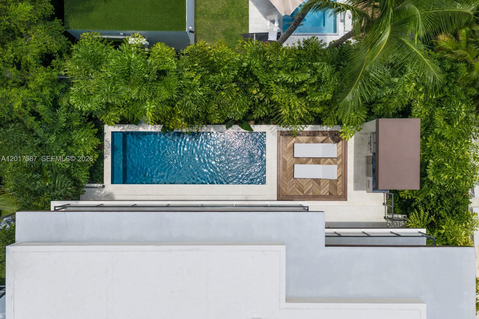 3045 North Bay Road Miami Beach, FL 33140 - Photo 39 of 45