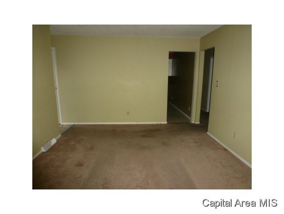 3216 Mars Avenue Springfield, IL 62707 - Photo 3 of 9
