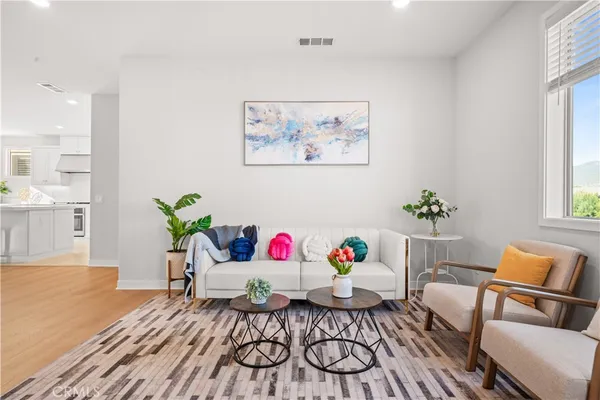 $1,520,000 | 602 Catalonia, Lake Forest, CA 92630