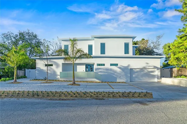 $2,590,000 | 2585 Clematis Street, Sarasota, FL 34239