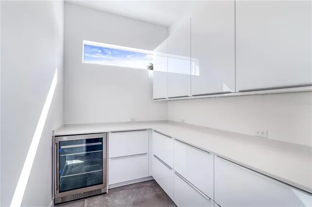 $2,590,000 | 2585 Clematis Street, Sarasota, FL 34239