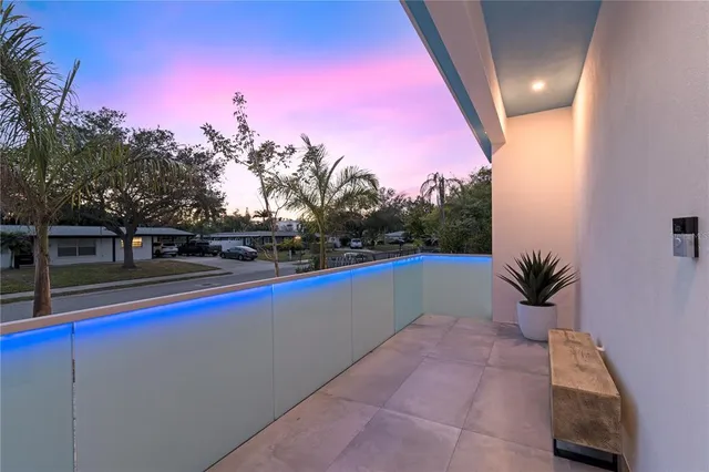 $2,590,000 | 2585 Clematis Street, Sarasota, FL 34239