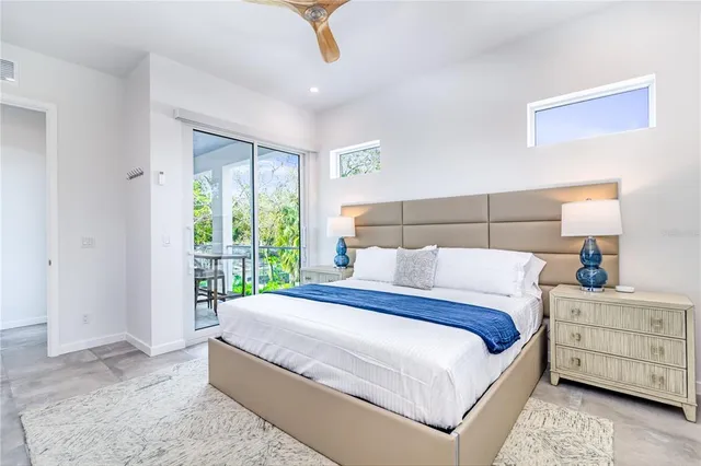 $2,590,000 | 2585 Clematis Street, Sarasota, FL 34239