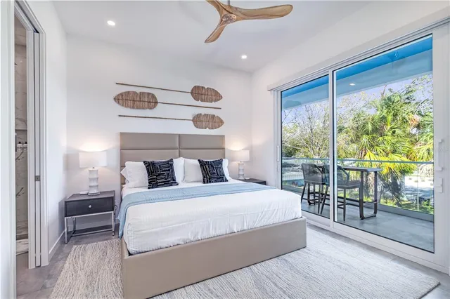 $2,590,000 | 2585 Clematis Street, Sarasota, FL 34239