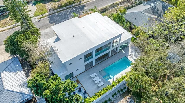 $2,590,000 | 2585 Clematis Street, Sarasota, FL 34239