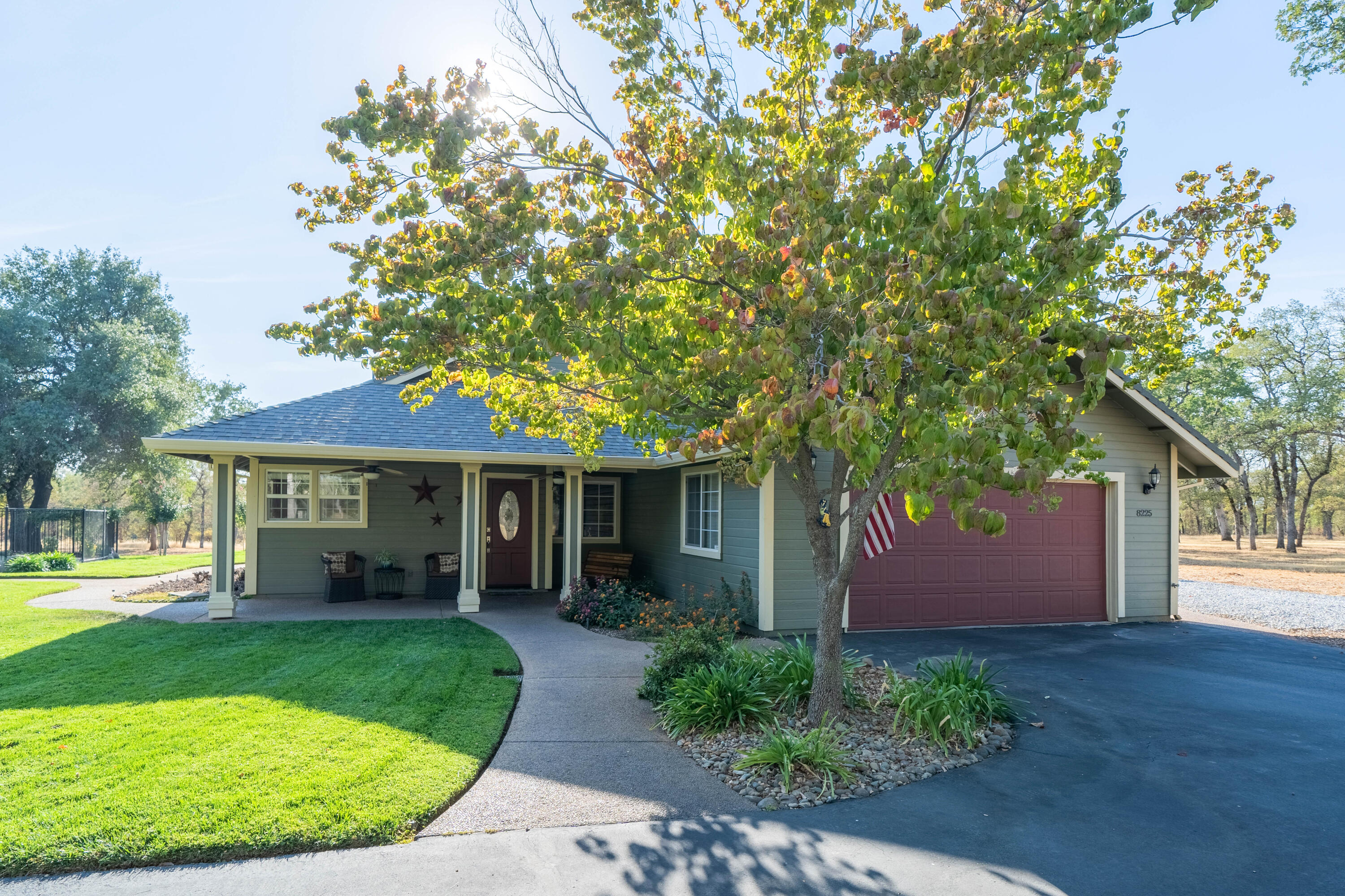 8225 Whispering Oaks Road Redding, CA 96002 - Photo 2 of 50 Main Home