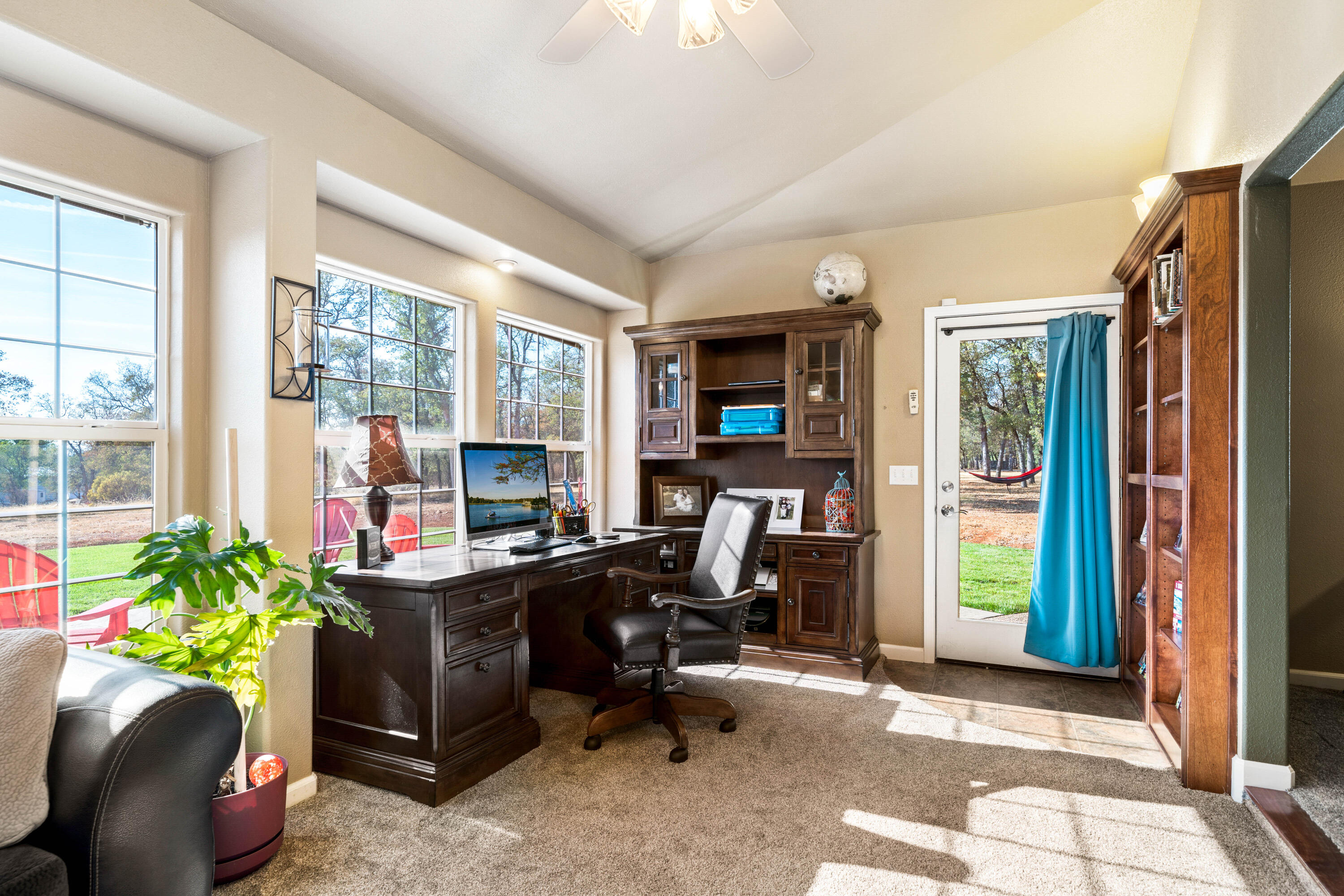 8225 Whispering Oaks Road Redding, CA 96002 - Photo 21 of 50 HARRISONM-51