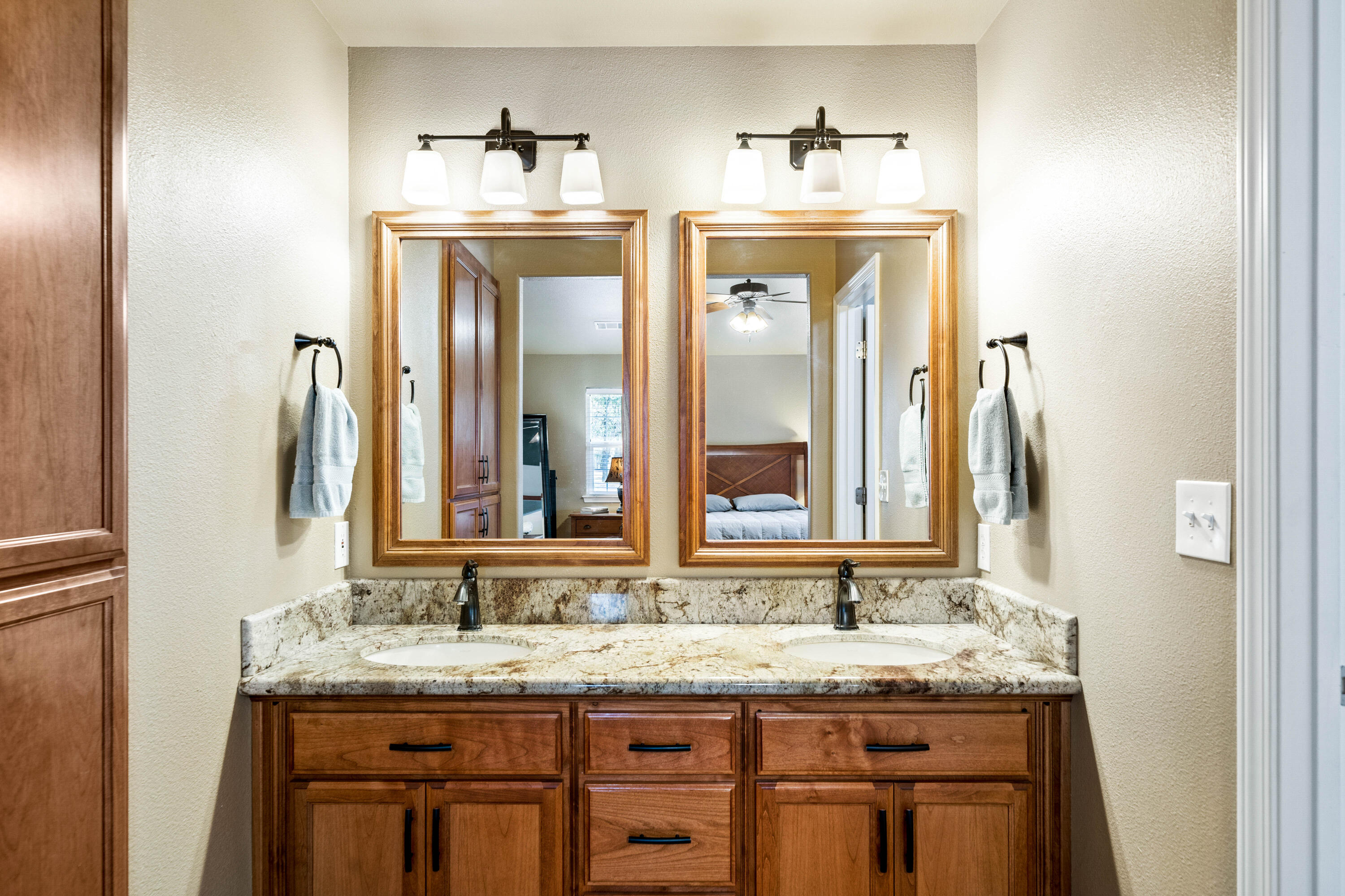 8225 Whispering Oaks Road Redding, CA 96002 - Photo 23 of 50 HARRISONM-49