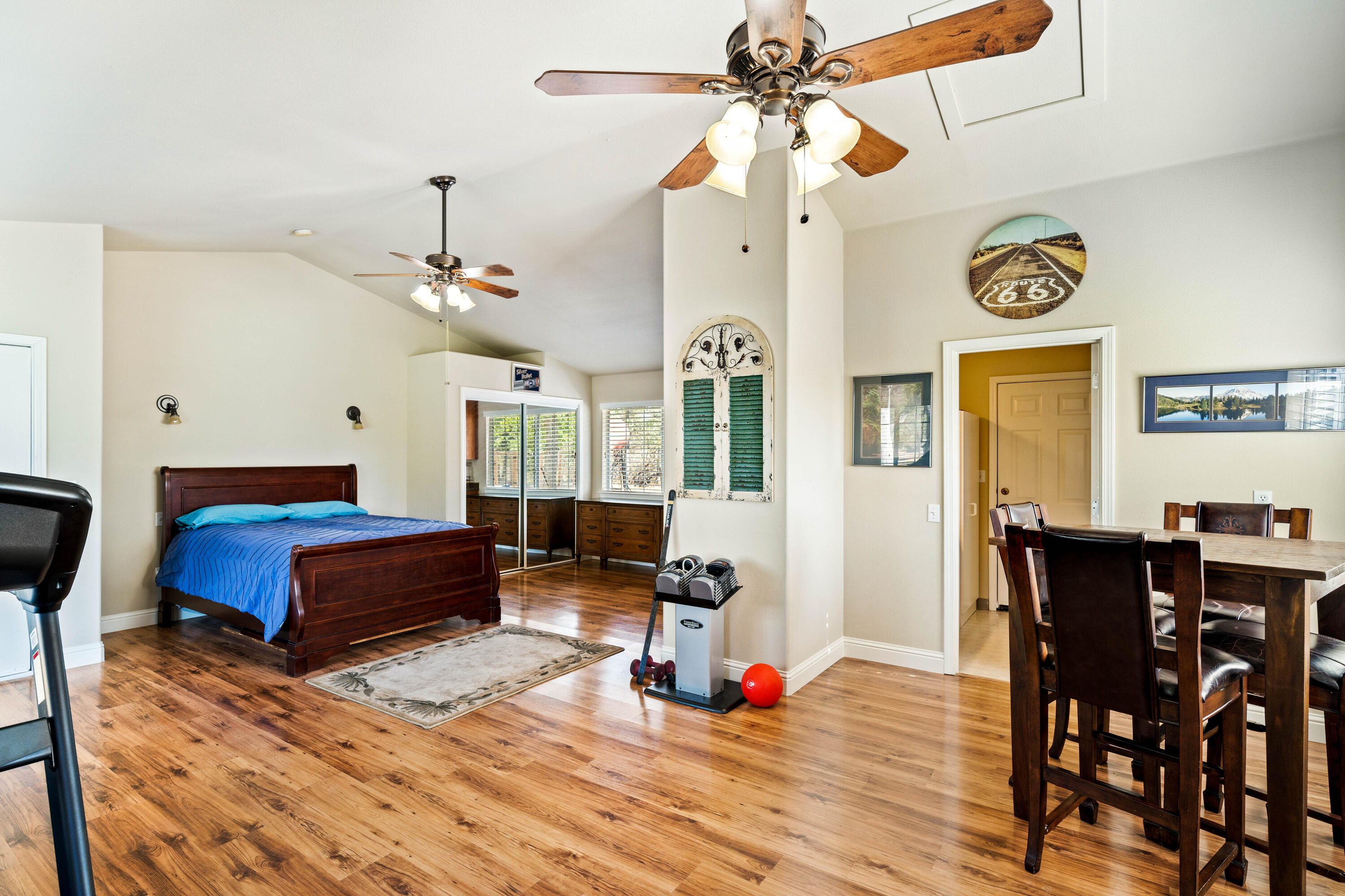 8225 Whispering Oaks Road Redding, CA 96002 - Photo 29 of 50 Guest House
