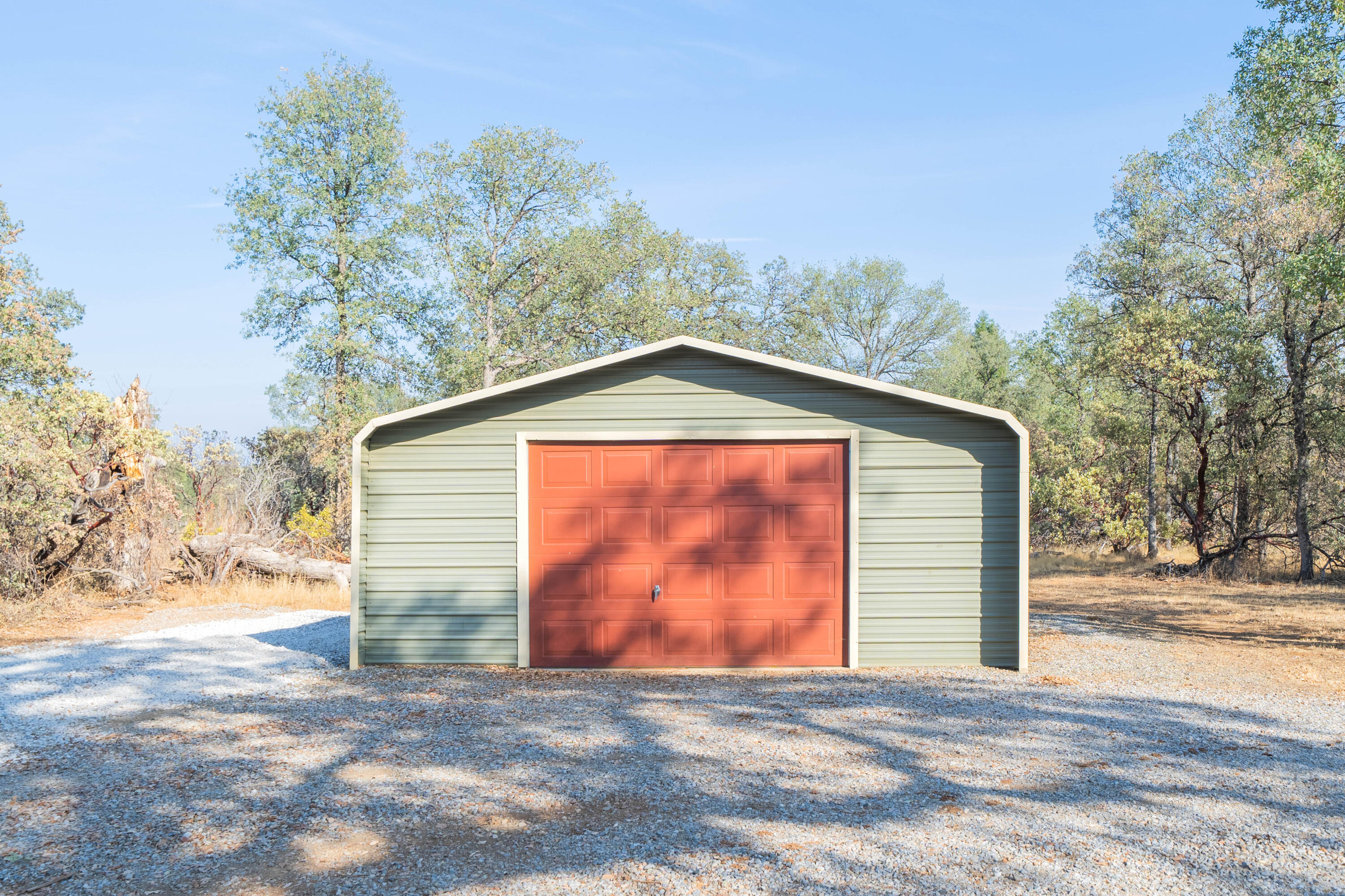 8225 Whispering Oaks Road Redding, CA 96002 - Photo 43 of 50 20 x 20 shop