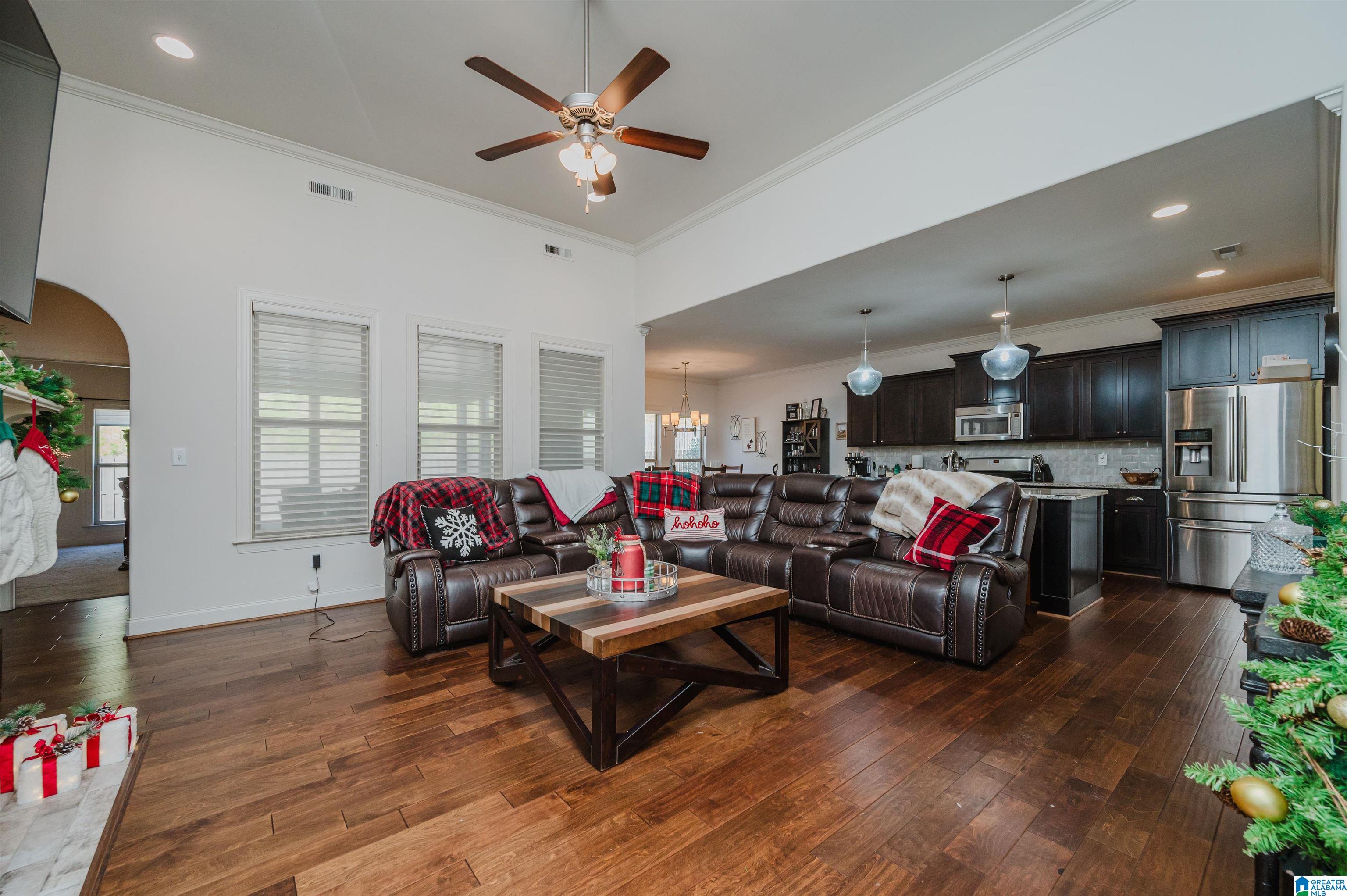 454 Ballantrae Road Pelham, AL 35124 - Photo 9 of 43