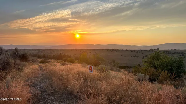 $128,000 | Nna Cottonwood Road, Unit A (2008), Yakima, WA 98908