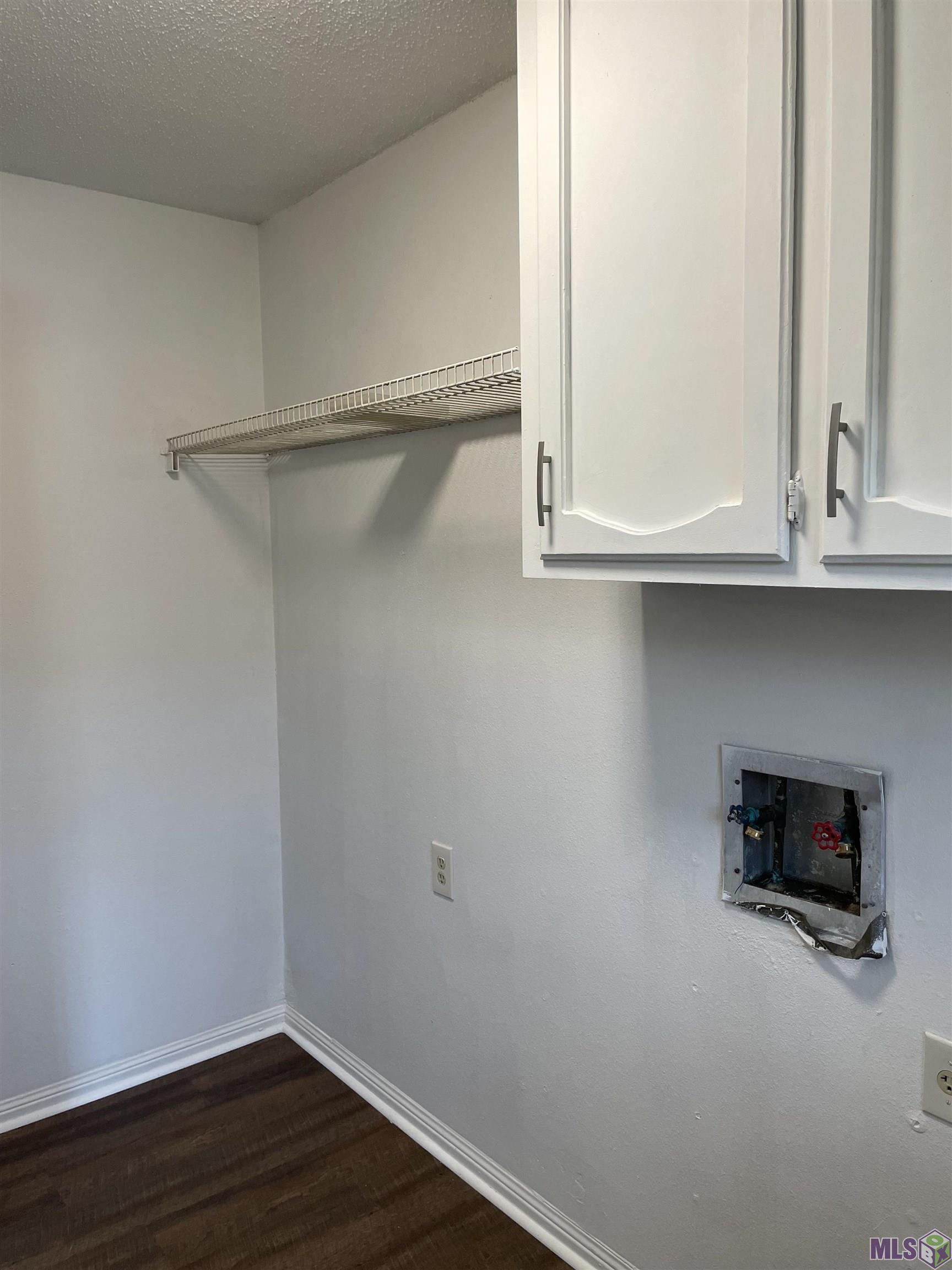 9734 Hardwood Drive Baton Rouge, LA 70818 - Photo 11 of 26 Laundry Room