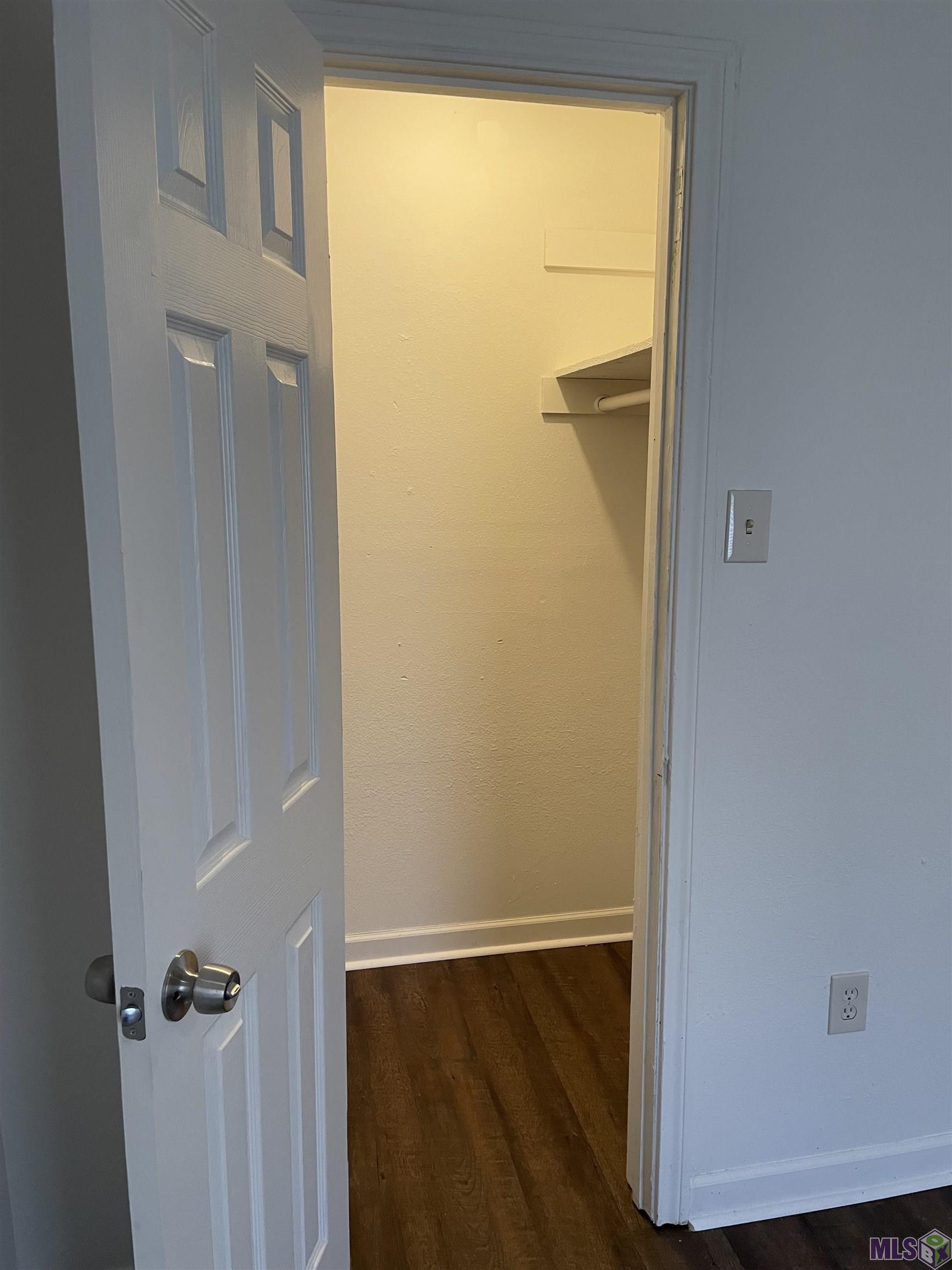 9734 Hardwood Drive Baton Rouge, LA 70818 - Photo 15 of 26 Walk in closet
