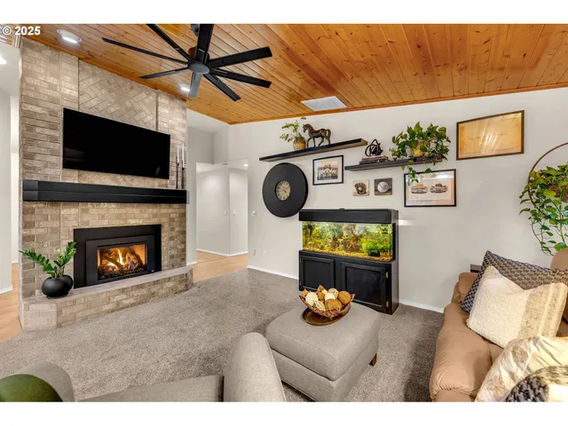 $900,000 | 17208 Southeast 36th Street, Vancouver, WA 98683