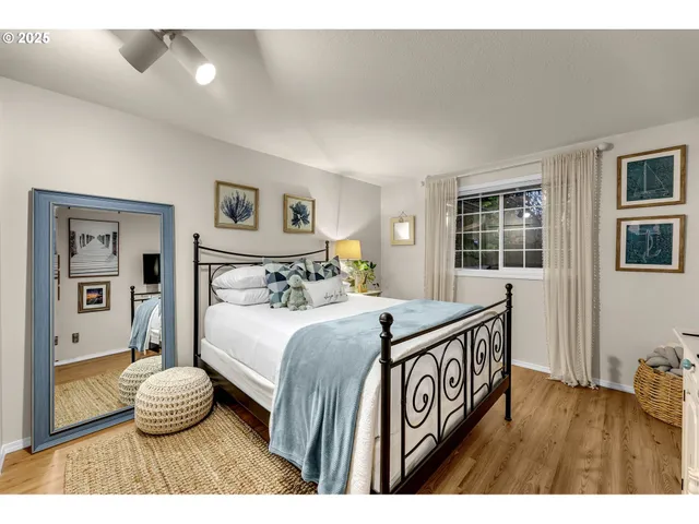 $900,000 | 17208 Southeast 36th Street, Vancouver, WA 98683