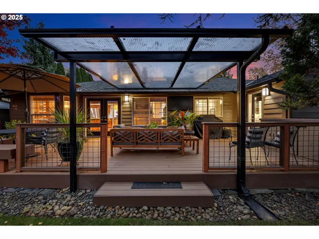 $900,000 | 17208 Southeast 36th Street, Vancouver, WA 98683