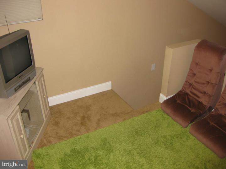34 Warwick Road Stratford, NJ 08084 - Photo 8 of 23