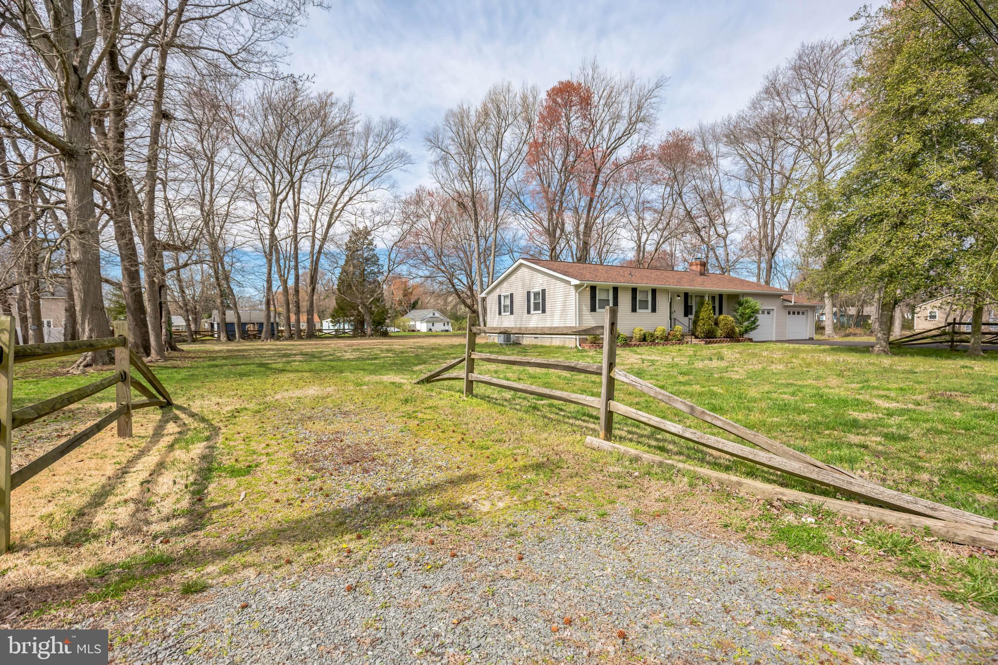 6044 Rosedale Drive King George, VA 22485 - Photo 3 of 30 Gallery Image 3