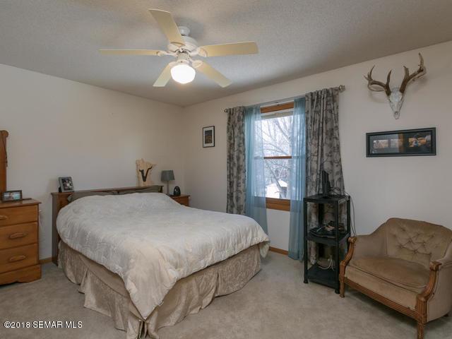 5109 25th Avenue Northwest Rochester, MN 55901 - Photo 14 of 34