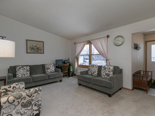 5109 25th Avenue Northwest Rochester, MN 55901 - Photo 4 of 34