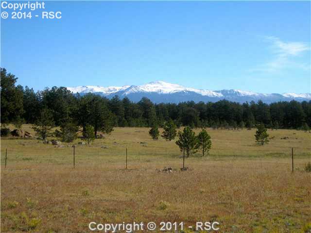 Spectacular view of Pikes Peak!
