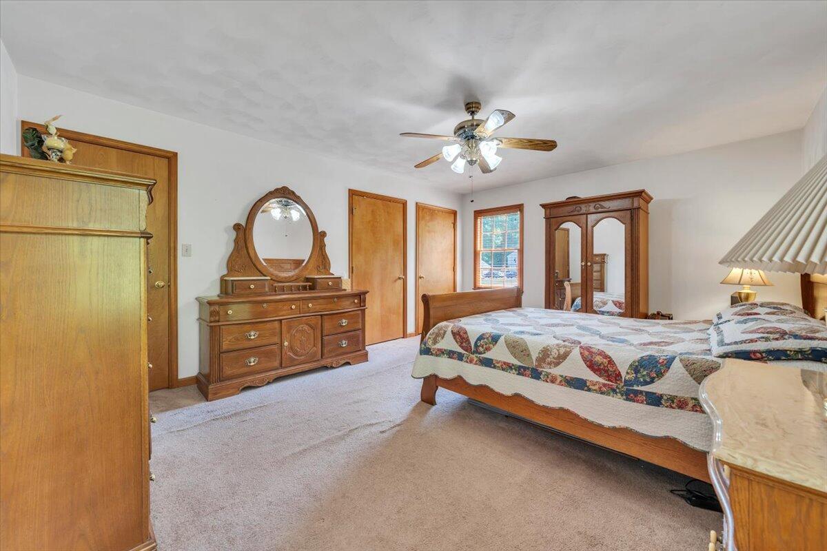 165 Fox Fire Cloverdale, VA 24077 - Photo 25 of 54 25-MIB07236