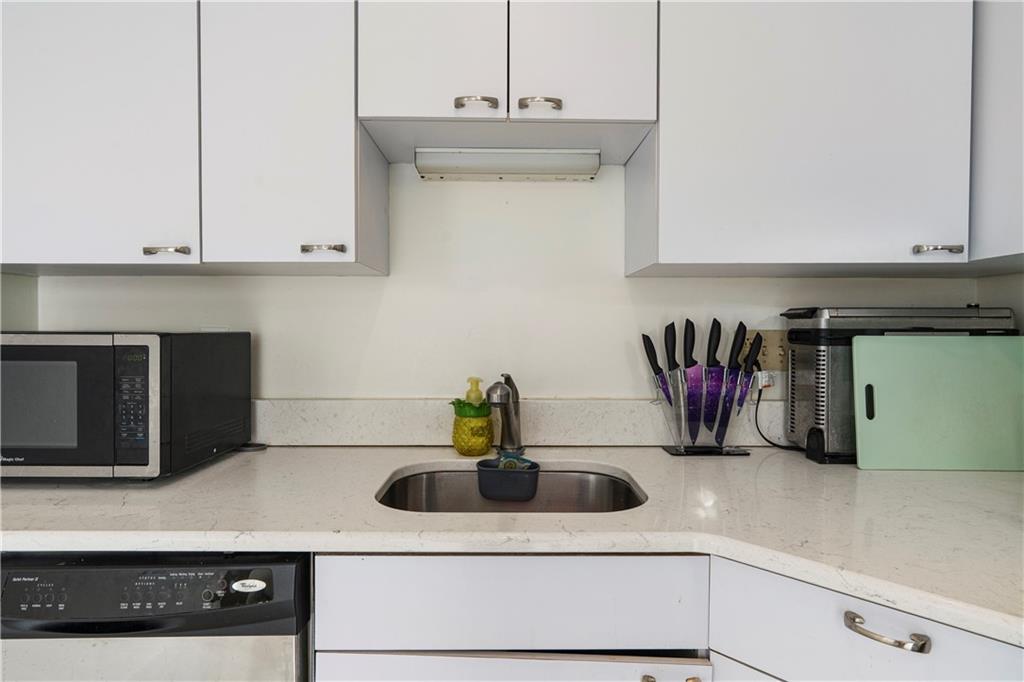 420 Spring Run Drive Monroeville, PA 15146 - Photo 12 of 24