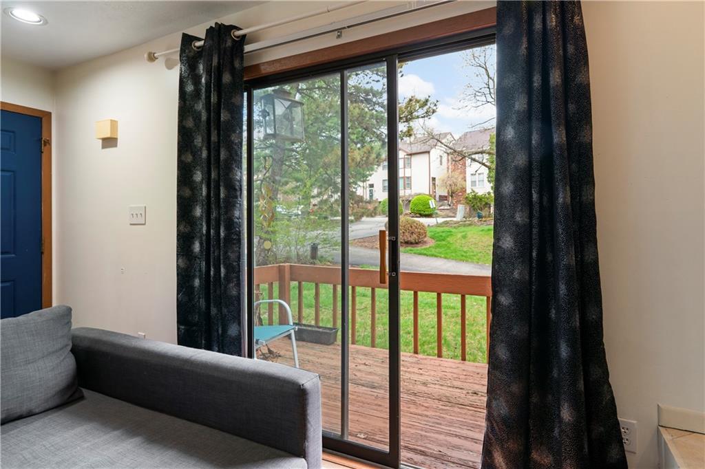 420 Spring Run Drive Monroeville, PA 15146 - Photo 14 of 24