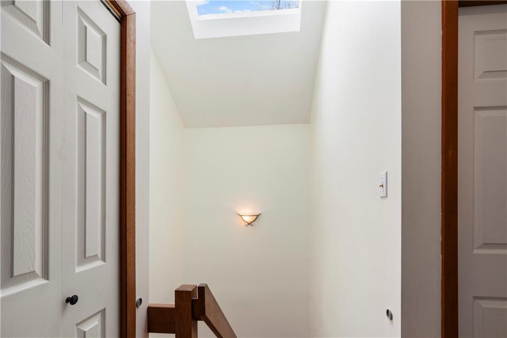 420 Spring Run Drive Monroeville, PA 15146 - Photo 15 of 24