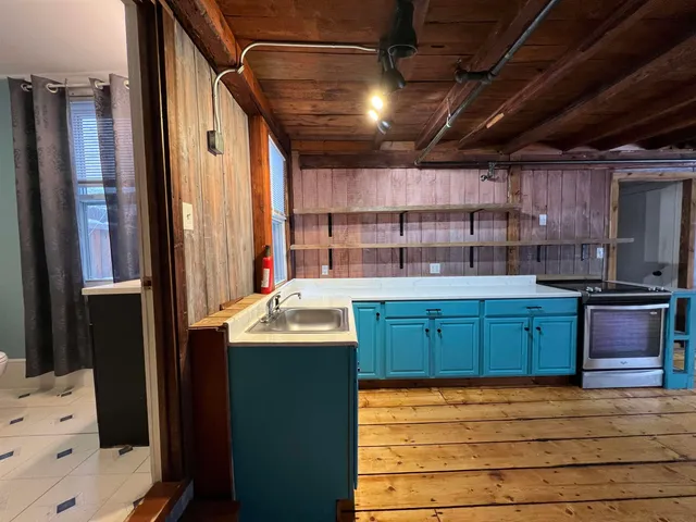 $2,150 | 79 Amherst Street, Milford, NH 03055