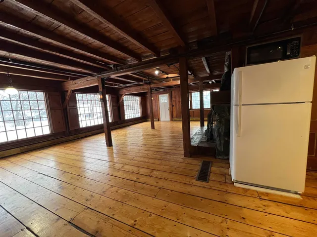 $2,150 | 79 Amherst Street, Milford, NH 03055