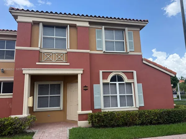 $390,000 | 6141 Northwest 115th Place, Unit 362, Doral, FL 33178