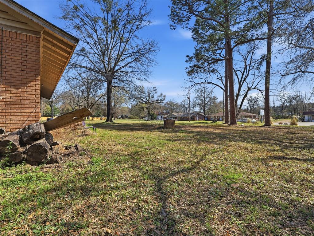 615 Quitman Street Pittsburg, TX 75686 - Photo 10 of 30