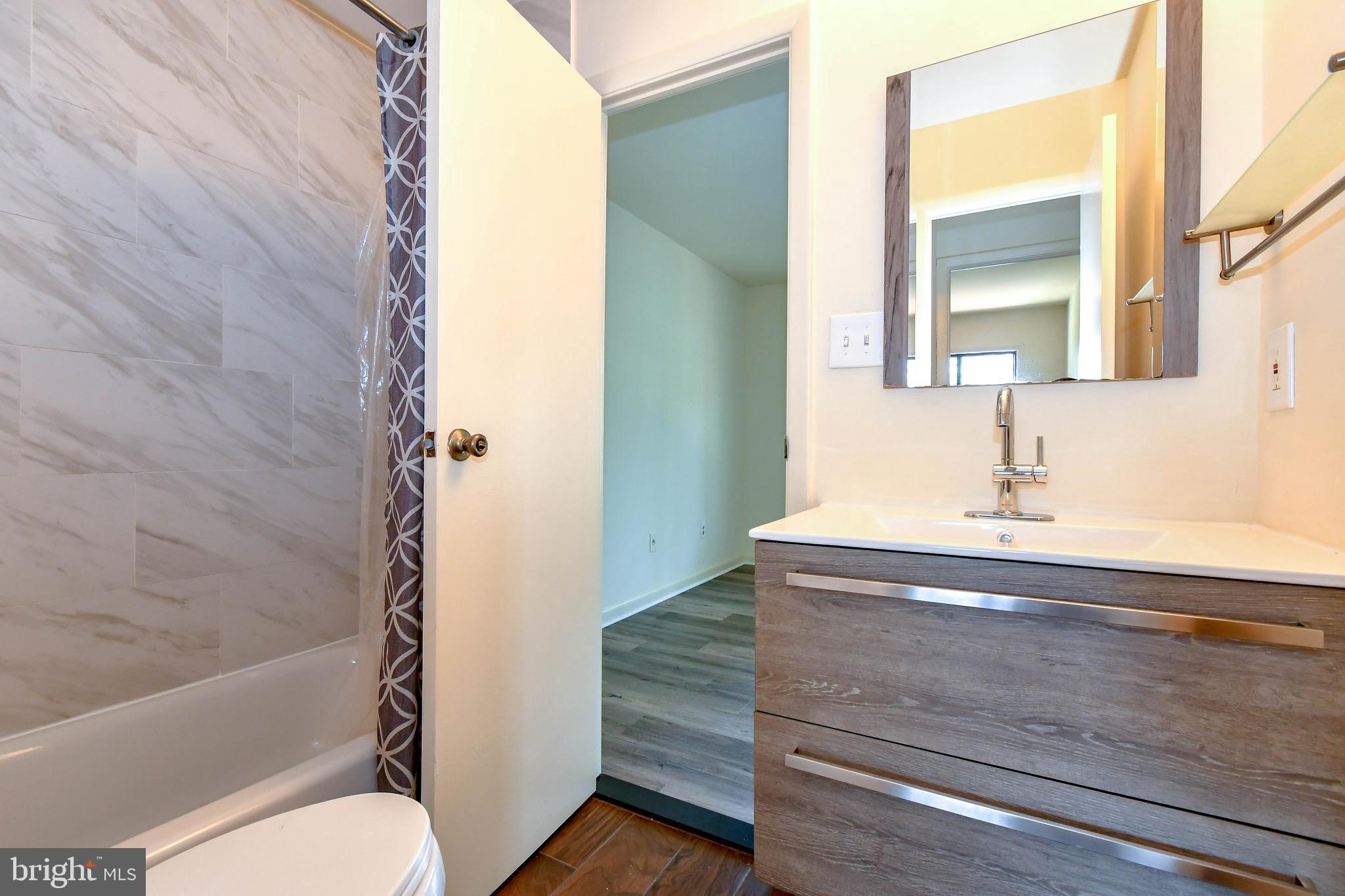 1251 Springtide Place Herndon, VA 20170 - Photo 23 of 32