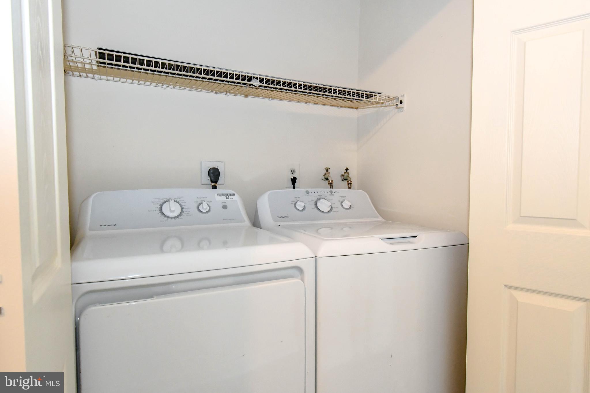 1251 Springtide Place Herndon, VA 20170 - Photo 27 of 32