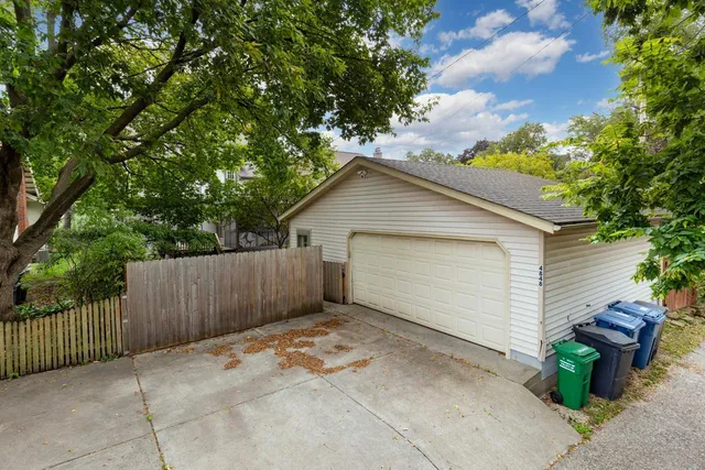 $4,000 | 4848 Ewing Avenue South, Minneapolis, MN 55410