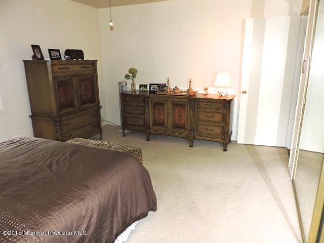 14 Collingwood Road Marlboro, NJ 07746 - Photo 12 of 21 Master Bedroom