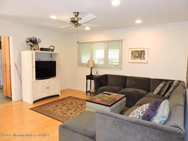 14 Collingwood Road Marlboro, NJ 07746 - Photo 2 of 21 Family Room