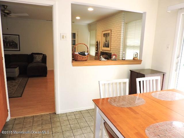 14 Collingwood Road Marlboro, NJ 07746 - Photo 9 of 21 Pass Through