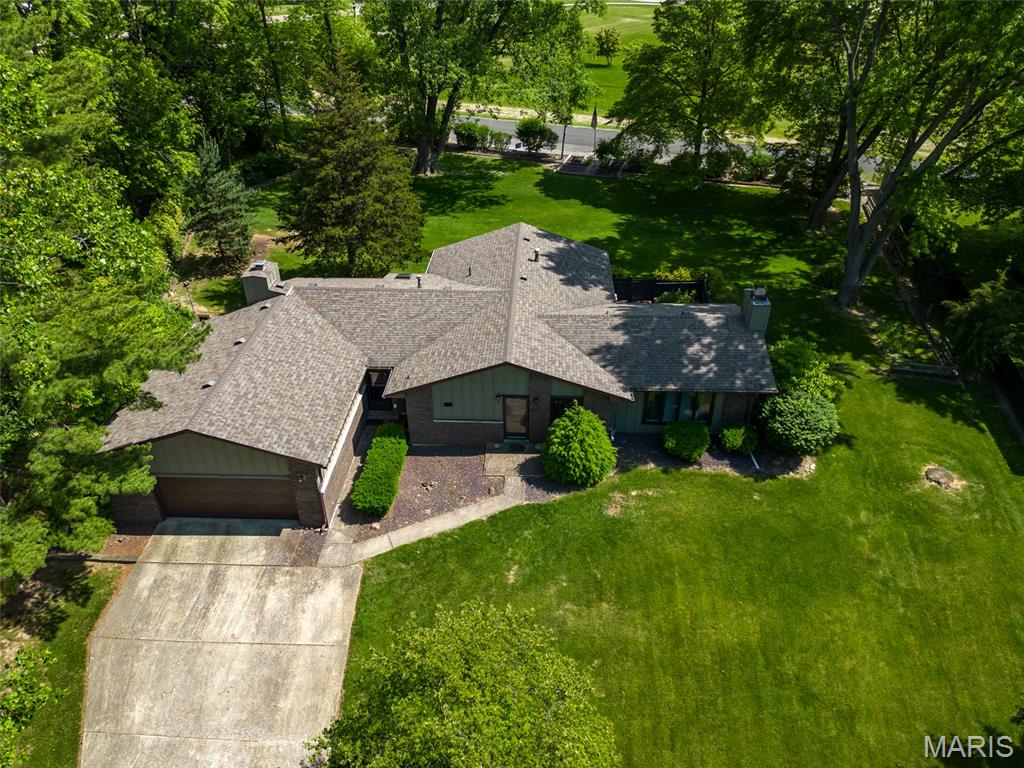 11 Glen Hollow Road Glen Carbon, IL 62034 - Photo 2 of 50
