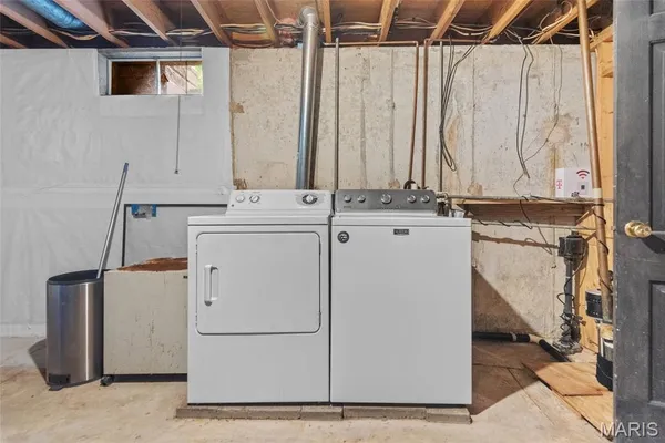 $329,900 | 11 Glen Hollow Road, Glen Carbon, IL 62034