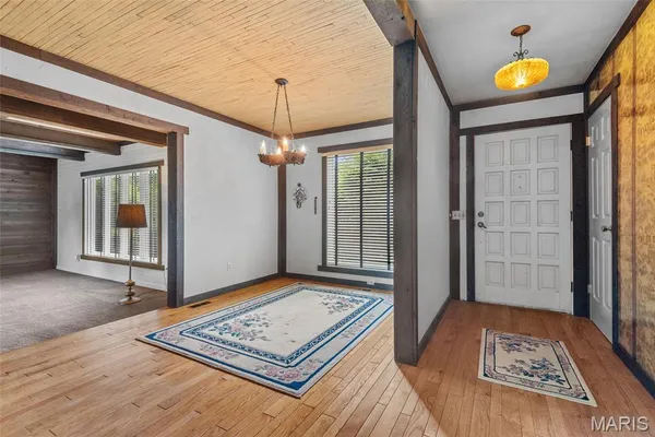 $329,900 | 11 Glen Hollow Road, Glen Carbon, IL 62034