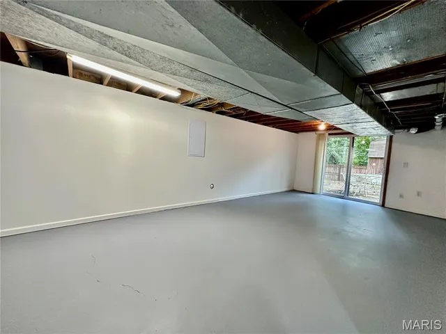 $275,000 | 1504 Paris Drive, Godfrey, IL 62035