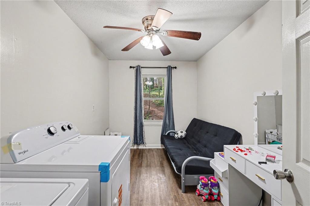 1958 Lakeview Road Asheboro, NC 27203 - Photo 15 of 19