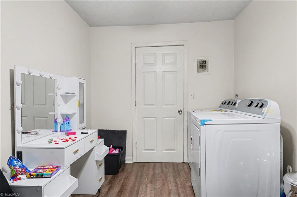 1958 Lakeview Road Asheboro, NC 27203 - Photo 8 of 19