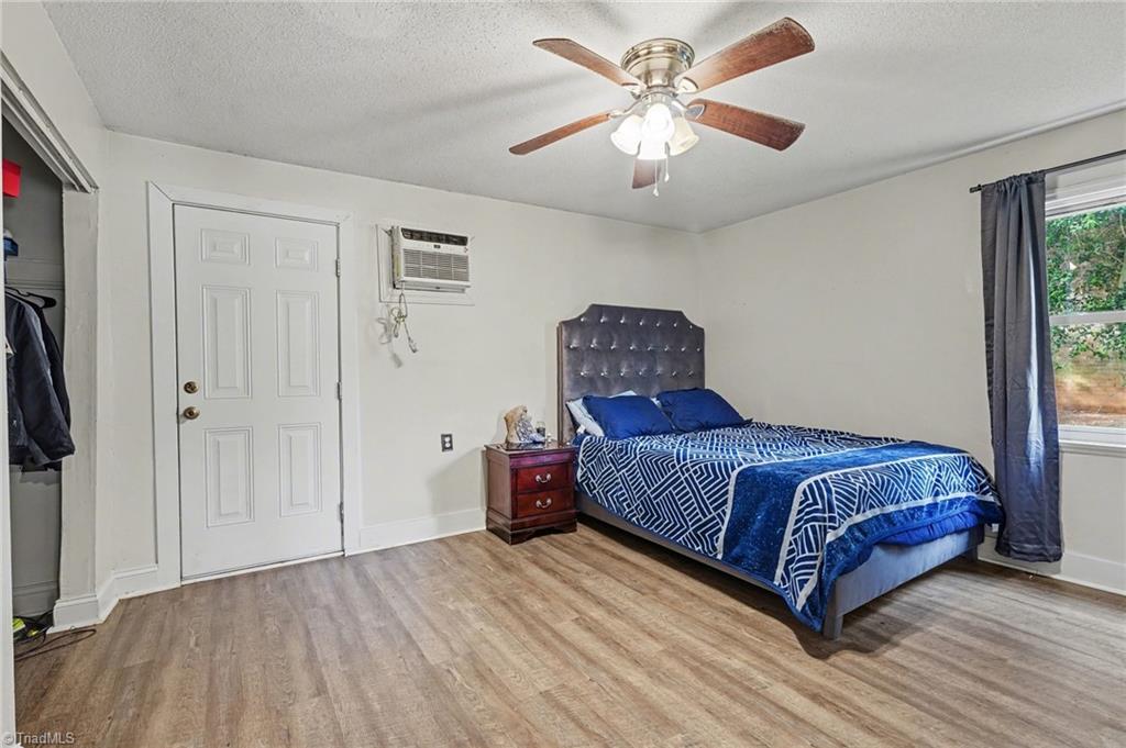 1958 Lakeview Road Asheboro, NC 27203 - Photo 9 of 19