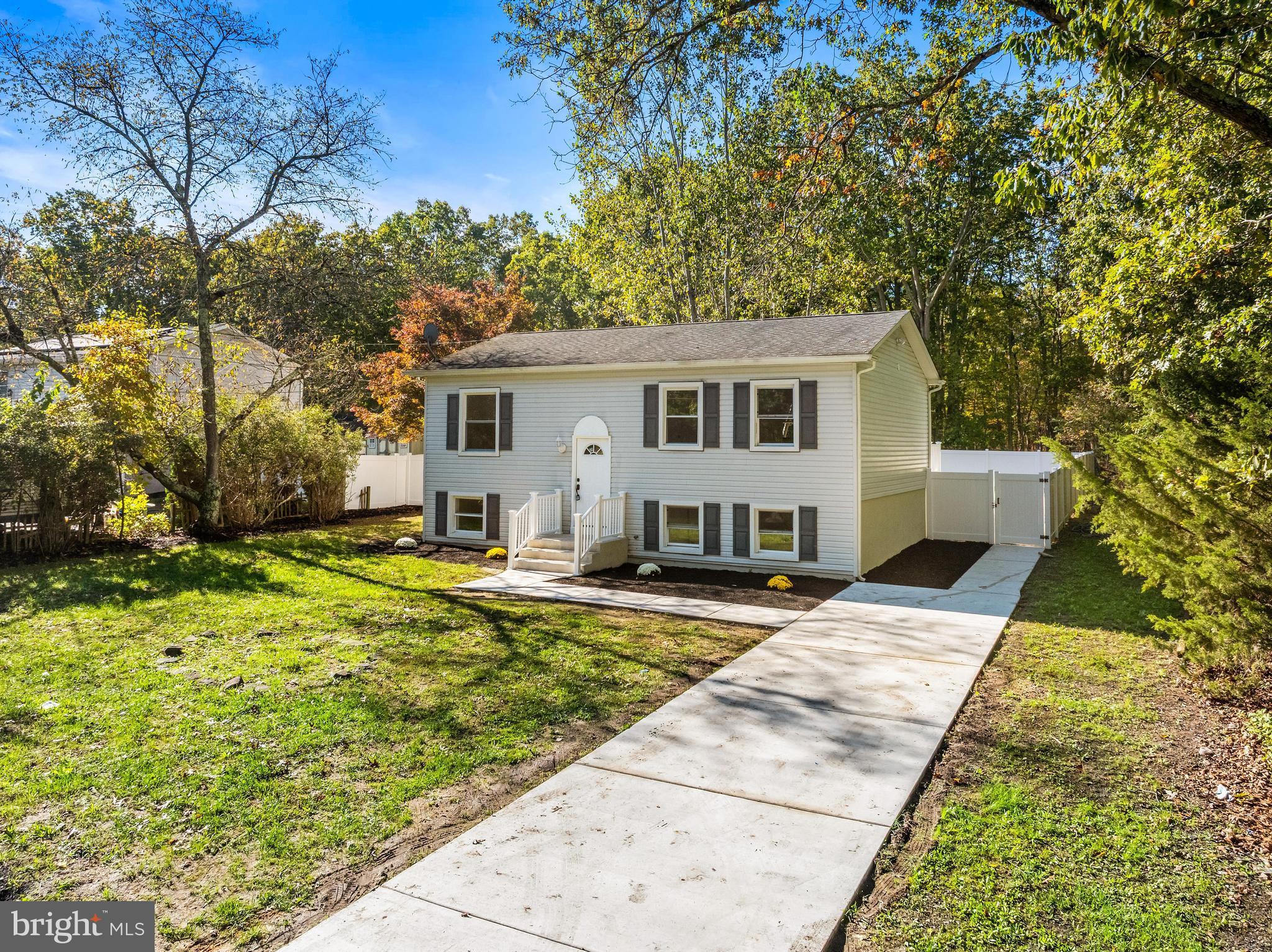 716 6th Road Newtonville, NJ 08346 - Photo 4 of 40 a view of backyard of the house