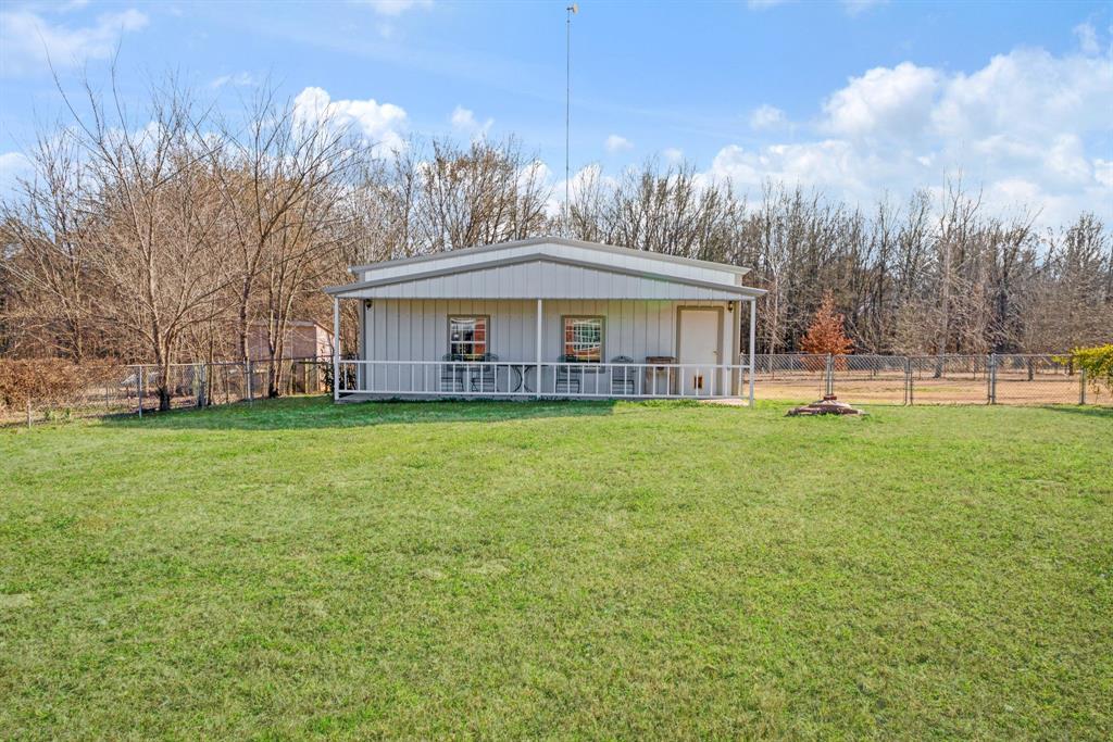 250 County Road Detroit, TX 75436 - Photo 20 of 22