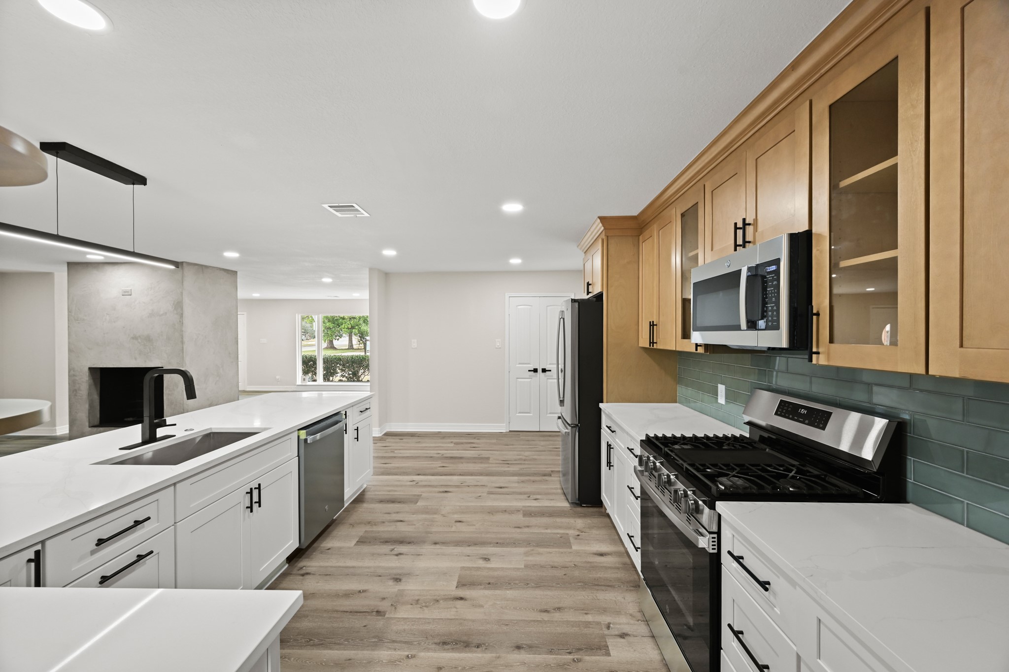 3011 Freshmeadows Drive Houston, TX 77063 - Photo 15 of 50